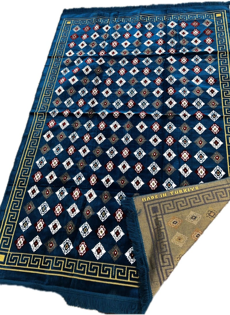Generic - A large and wonderful carpet, measuring 1.5m*2m, made in Turkey, of high quality, characterized by its softness, blue color, and multiple uses. It is also suitable for desert outings, beach sessions, and rooms, homes, and gardens. Please note that the patterns may differ from the images shown. Size: 1.5m*2m - Image 1