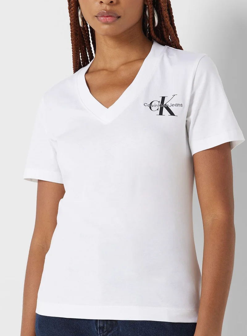 Calvin Klein Jeans V-Neck Logo T-Shirt