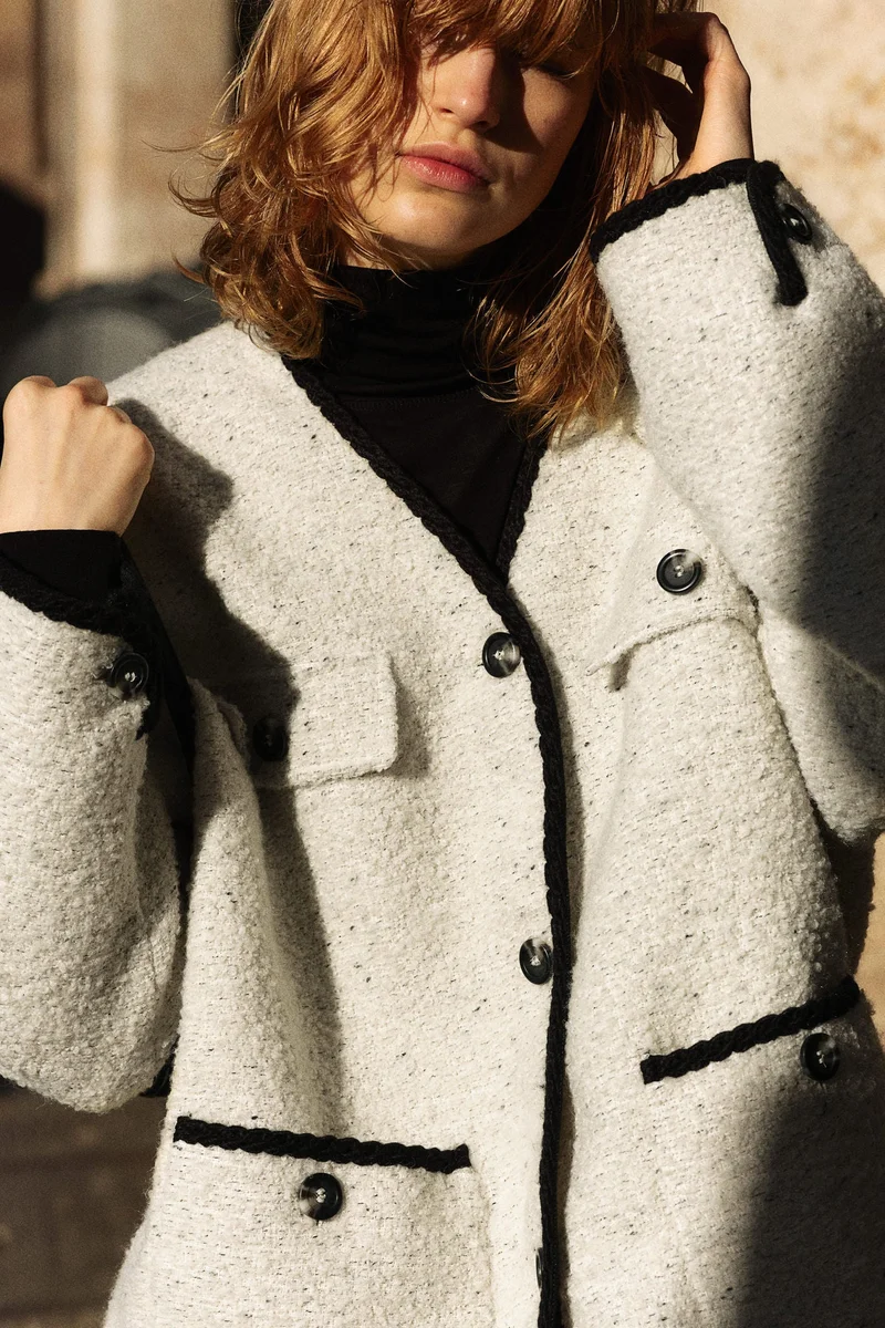 اتش اند ام جاكيت بفتحة رقبة على شكل حرف  من البوكلي