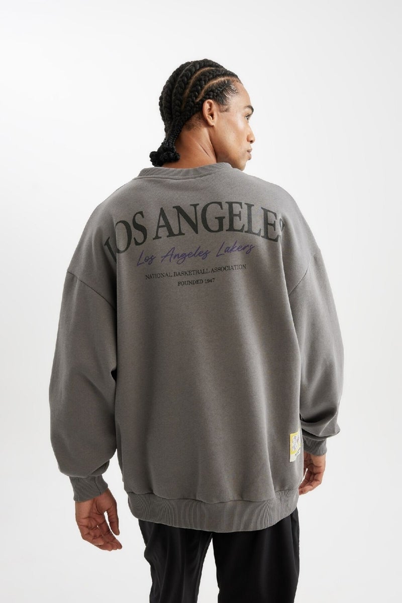 DeFacto Fit NBA Los Angeles Lakers Oversize Wide Pattern Crew Neck Thick Sweatshirt C9254AX24AU  - Image 1