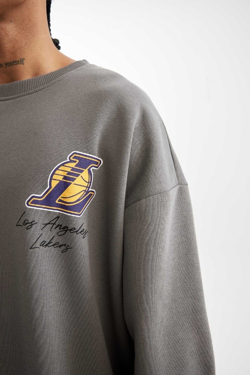 DeFacto Fit NBA Los Angeles Lakers Oversize Wide Pattern Crew Neck Thick Sweatshirt C9254AX24AU  - Image 5