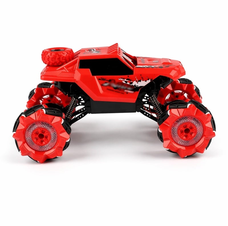 O2. Seven-Channel Remote Control Climbing Stunt Car – 2.4GHz RC Off-Road Drift Car with 360° Stunt Rotation & 4WD Rock Crawler – Red - Image 3