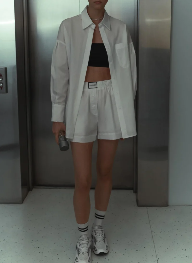 ليتشي قميص بلون موحد فضفاض