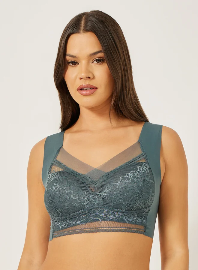 Styli 3PK PNW FULL SUPPORT MESH CROSS OVER FRONT LACE CUP CROP TOP