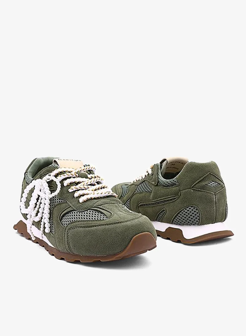 أيقون أحذية رياضية نسائية من جلد الغزال مزينة بالخرز