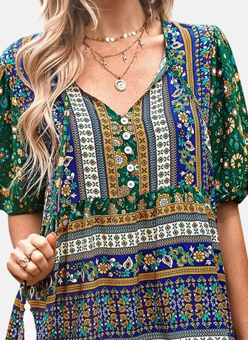 يونيكي Green V-Neck Printed Top