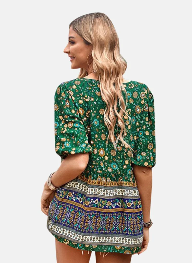 يونيكي Green V-Neck Printed Top