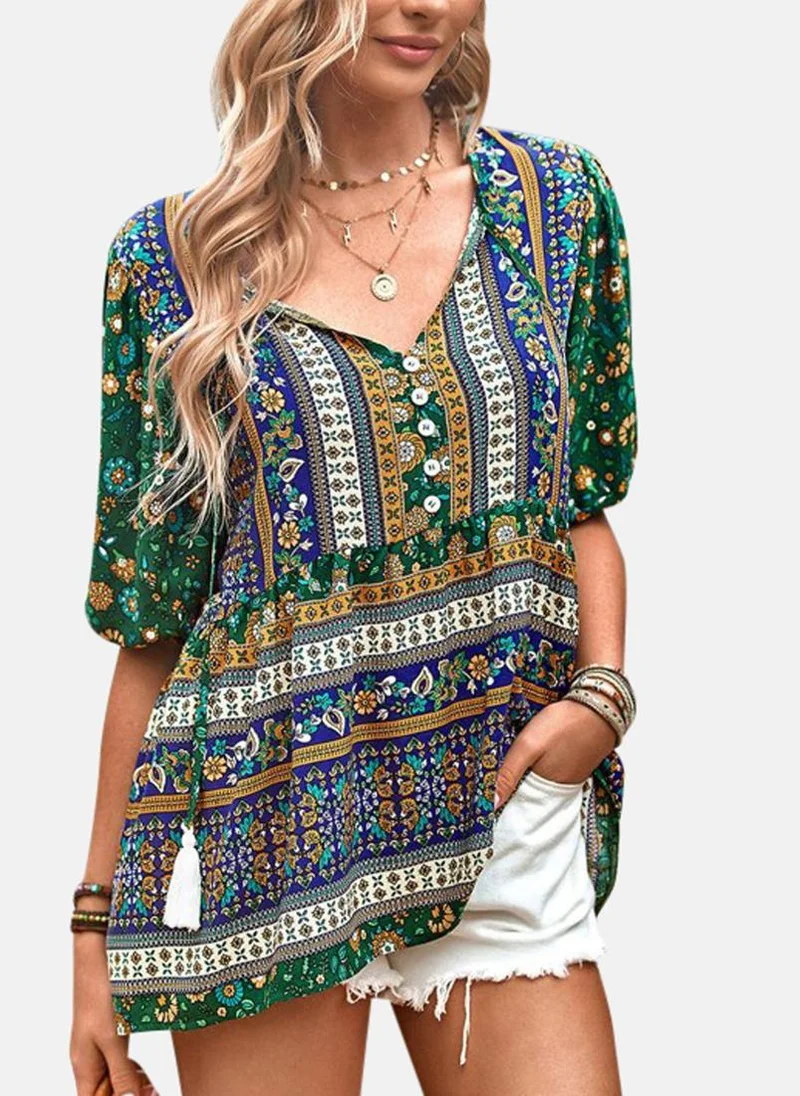 يونيكي Green V-Neck Printed Top