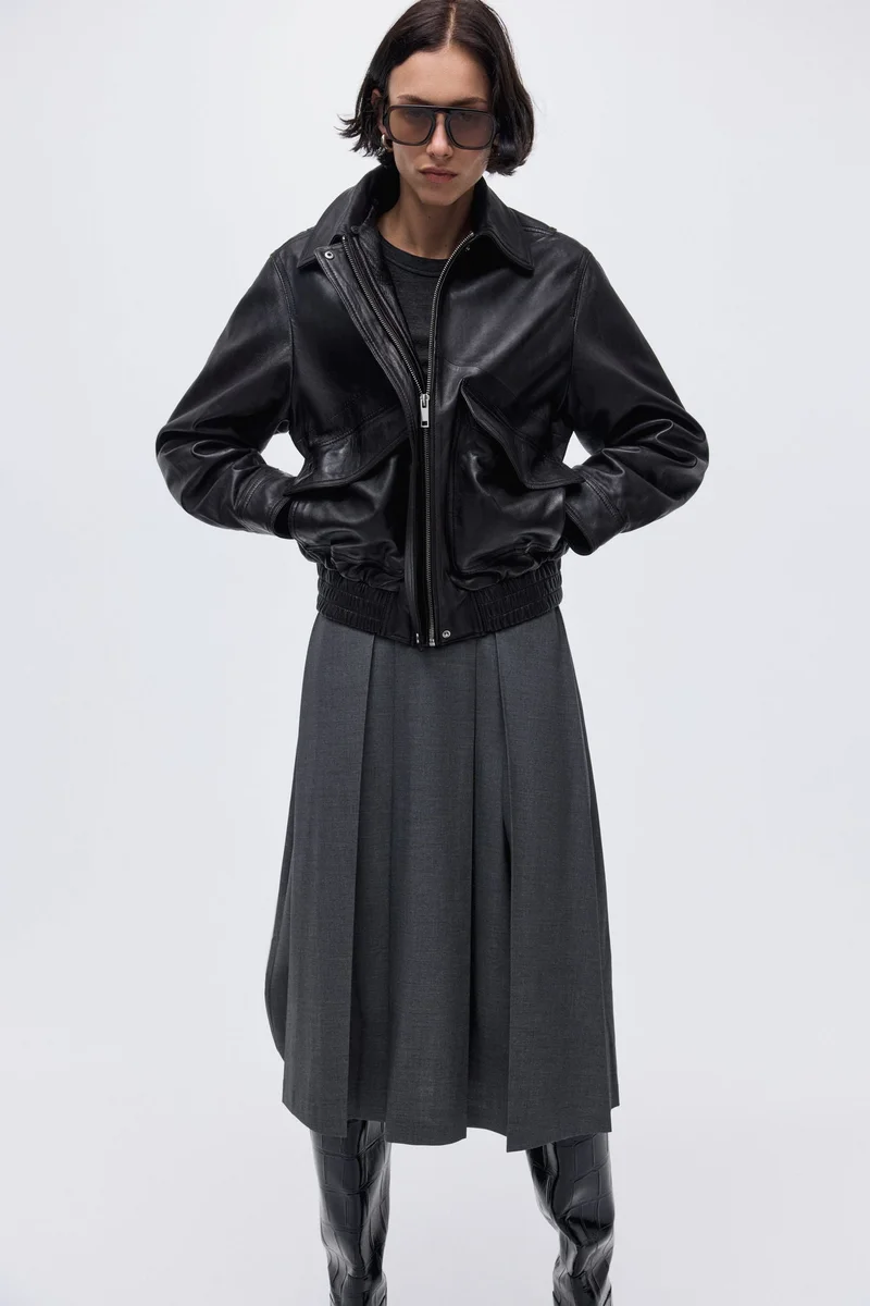 اتش اند ام تنورة ميدي مزينة بكسرات