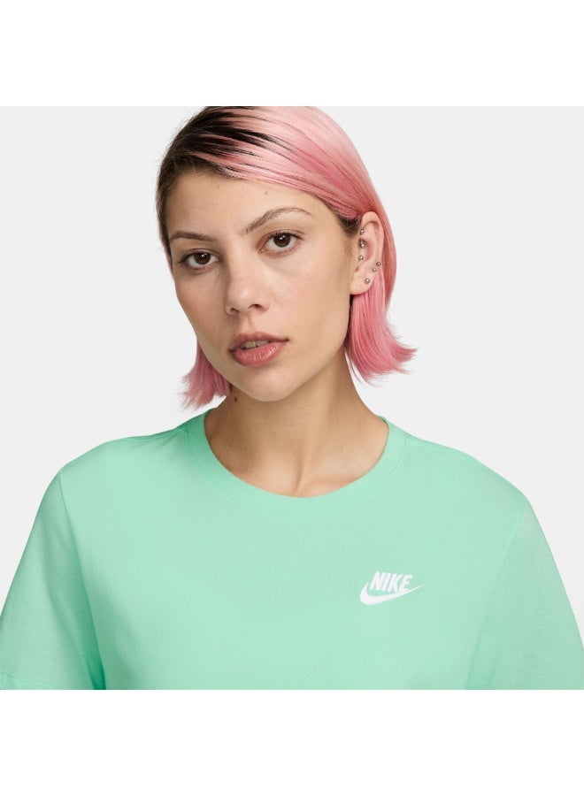 Nike Women’s Nike Sportswear Club Short-Sleeve T-Shirt - Image 2