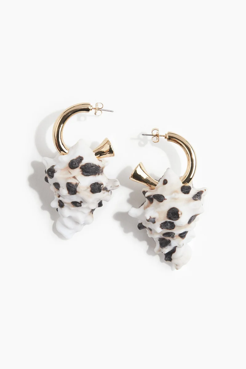 H&M Seashell-pendant earrings
