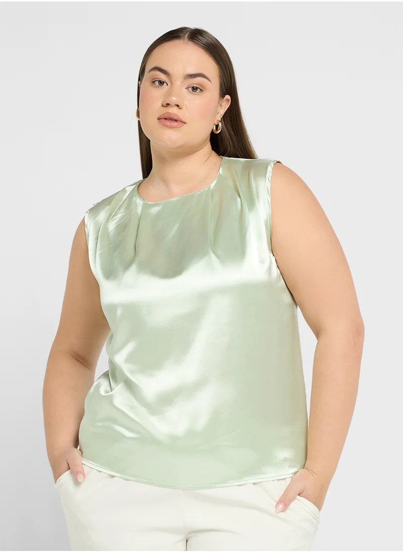 Ella Plus Sleevless Ruched Top