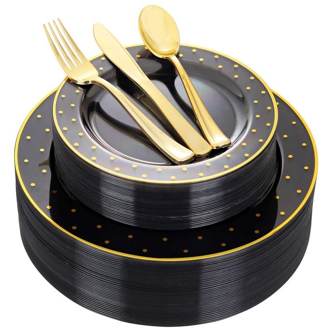 200PCS BLACK AND GOLD PLATES BLACK PLASTIC DISPOSABLE PLATES FOR PARTY BLACK GOLD SUPPLIES INCLUDES 40 DINNER PLATE40 DESSERT PLATE40 FORKS40 KNIVES40 SPOONS FOR FATHERS DAY PARTY