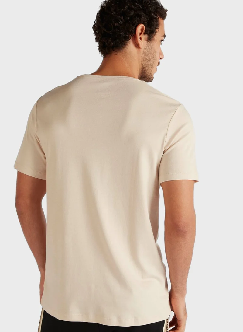 Iconic Essential Crew Neck T-Shirt