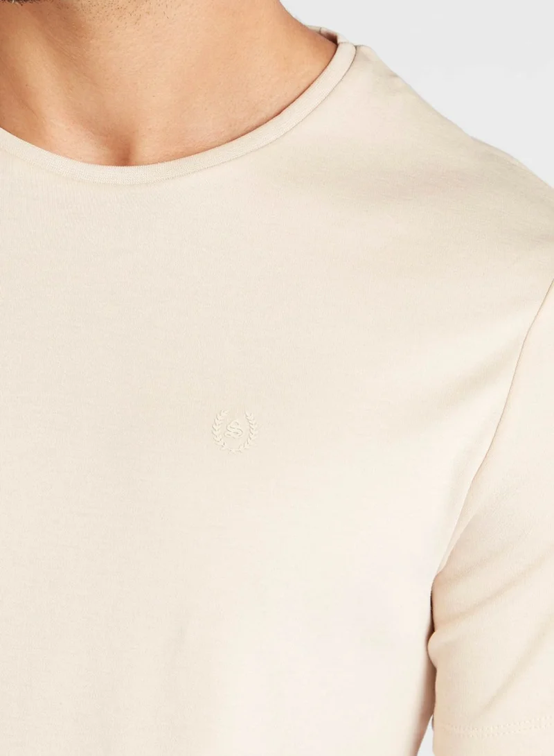 Iconic Essential Crew Neck T-Shirt