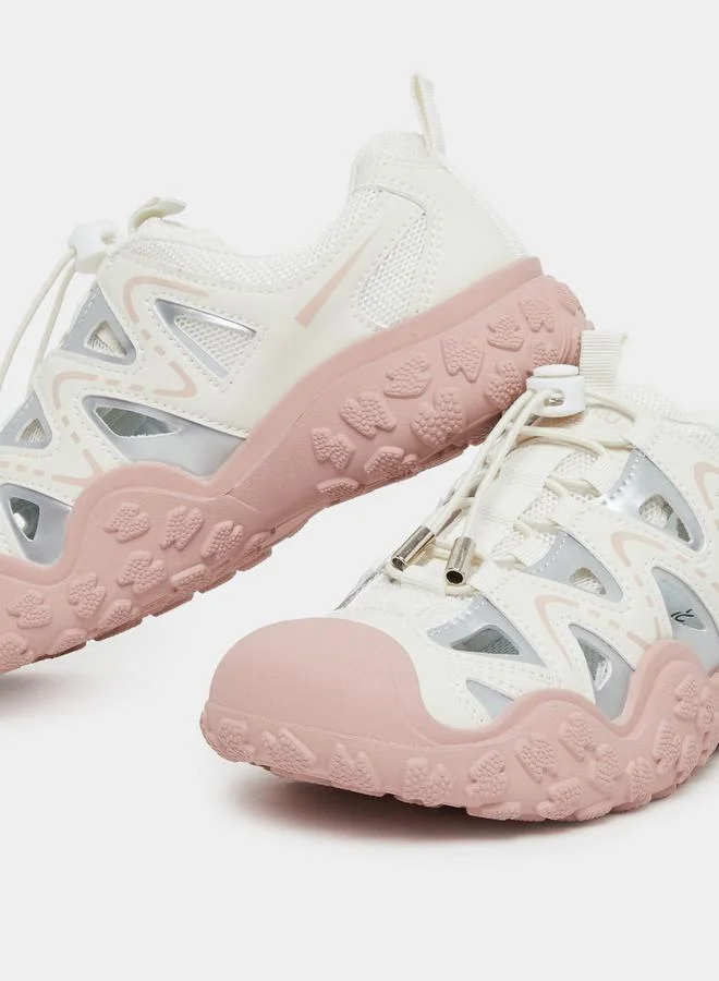 Styli Styli Women Textured Sole Toggle Lace Sneakers