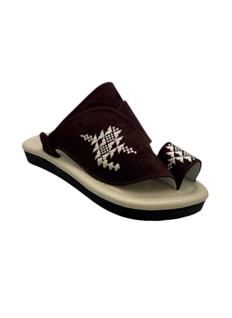 AL Fanoos Classic Arabic Slippers  - Image 1