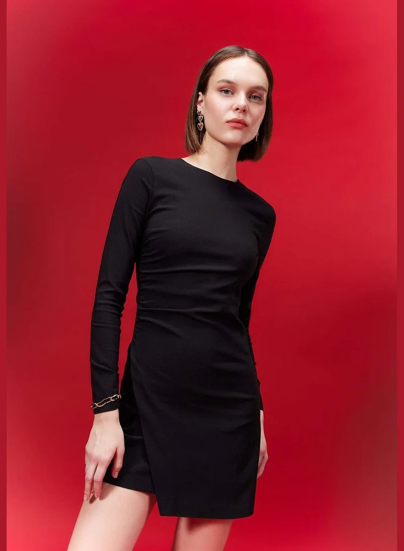 ديفاكتو Long Sleeve Dress