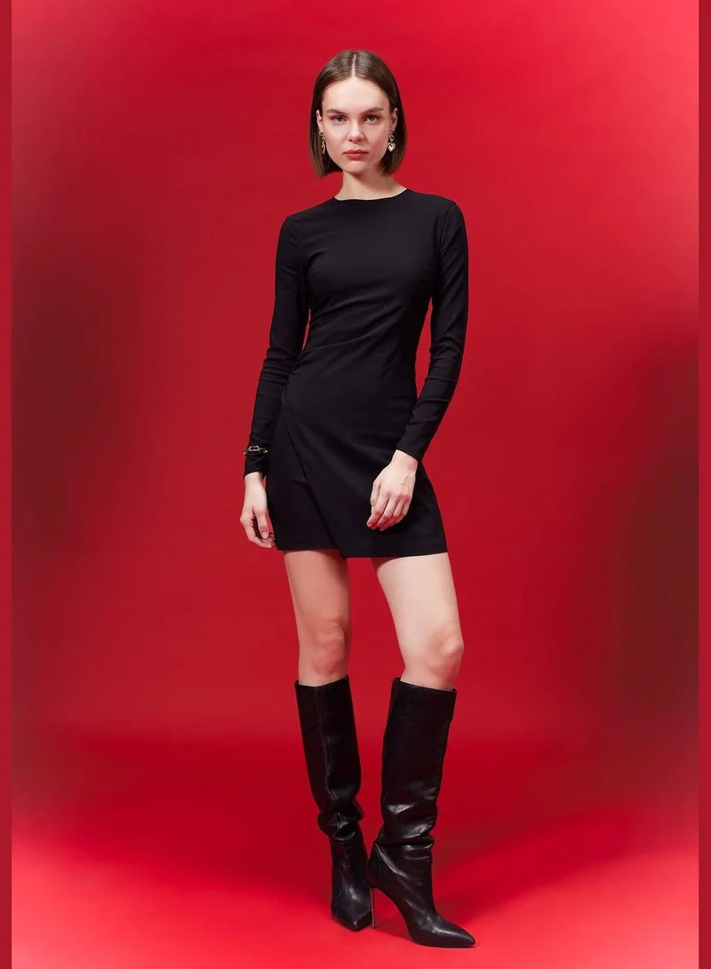 ديفاكتو Long Sleeve Dress