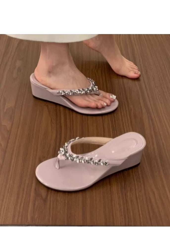 Thick Soled Slope And Cool Slippers Paired With A Skirt Are Absolutely Stunning  - Image 1