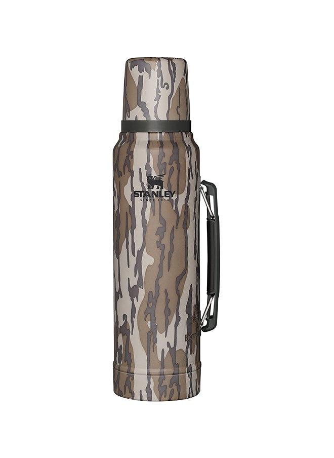 Stanley - Classic Legendary Bottle 1L / 1.1QT Mossy Oak Bottomland – BPA FREE Stainless Steel Thermos | Keeps Cold or Hot for 24 Hours | Leakproof Lid Doubles as Cup | Dishwasher Safe | Lifetime Warranty - Image 1