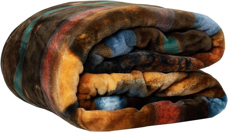 Crover Crover SSCRVPBHGUKHGYZ Alaskan Wildlife Lodge Series Plush Raschel Queen Blanket  - Image 2