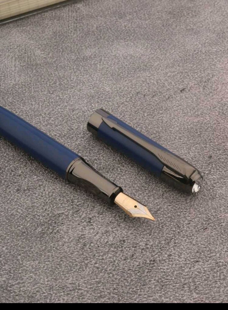 Feather tip calligraphy pen