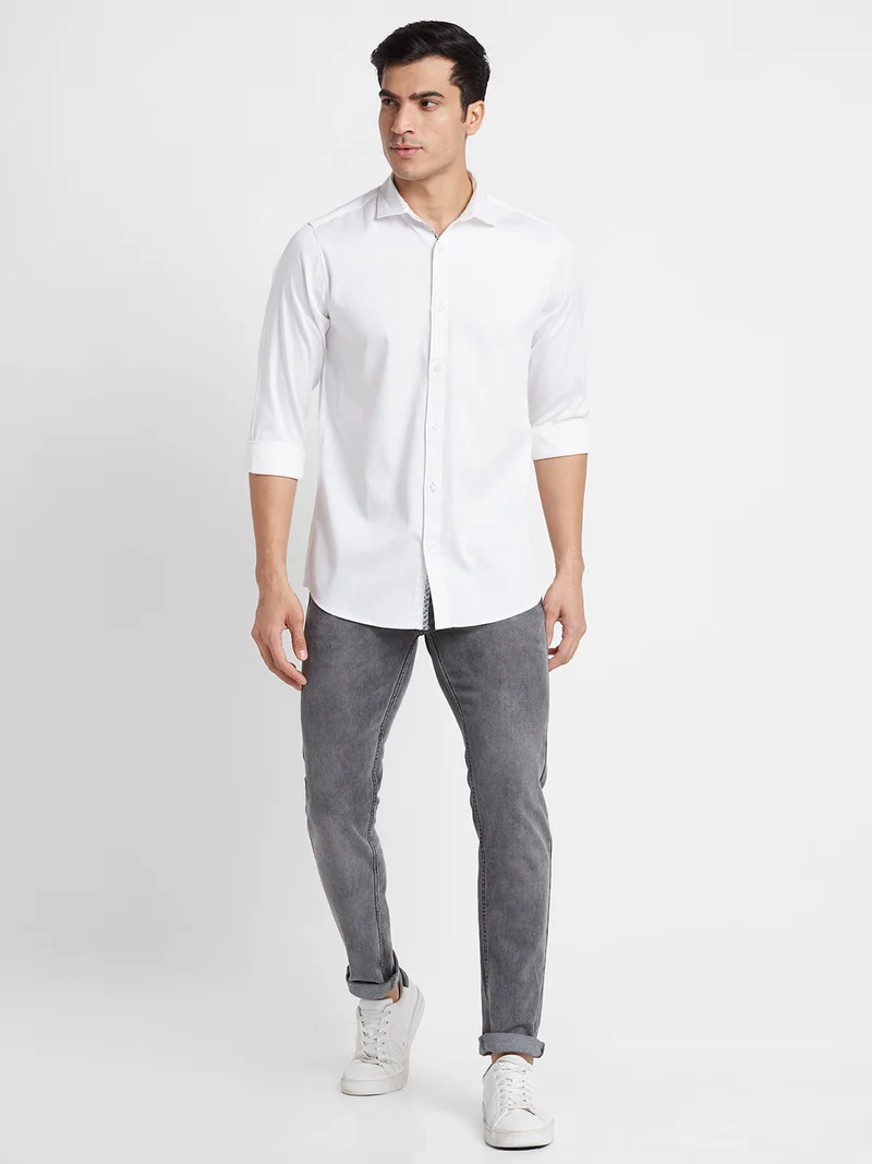 جلو باص قميص رجالي أبيض قطن سادة بقصة عادية كاجوال