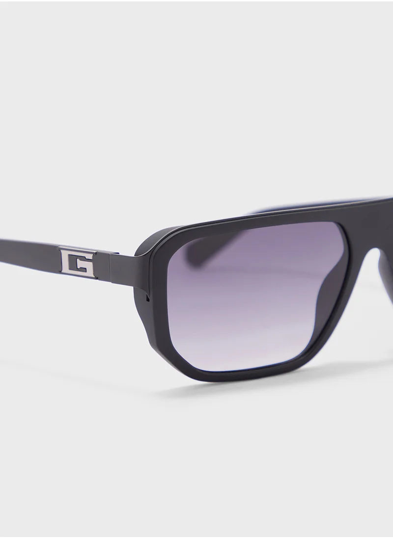 GUESS Uv Protected Polarized  Wayfarer Sunglasses
