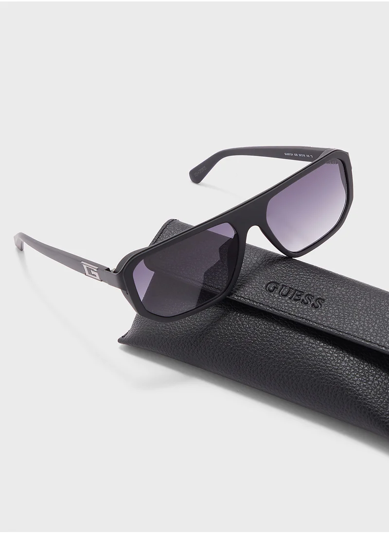 GUESS Uv Protected Polarized  Wayfarer Sunglasses
