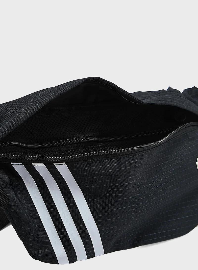 adidas شنطة بحمالة خصر
