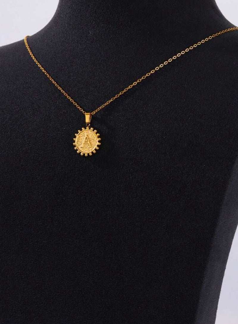 إيكوال سلسال نسائي مصنوع من الاستانلس ستيل مطلي باللون الذهبي بتصميم حرف - Image 4