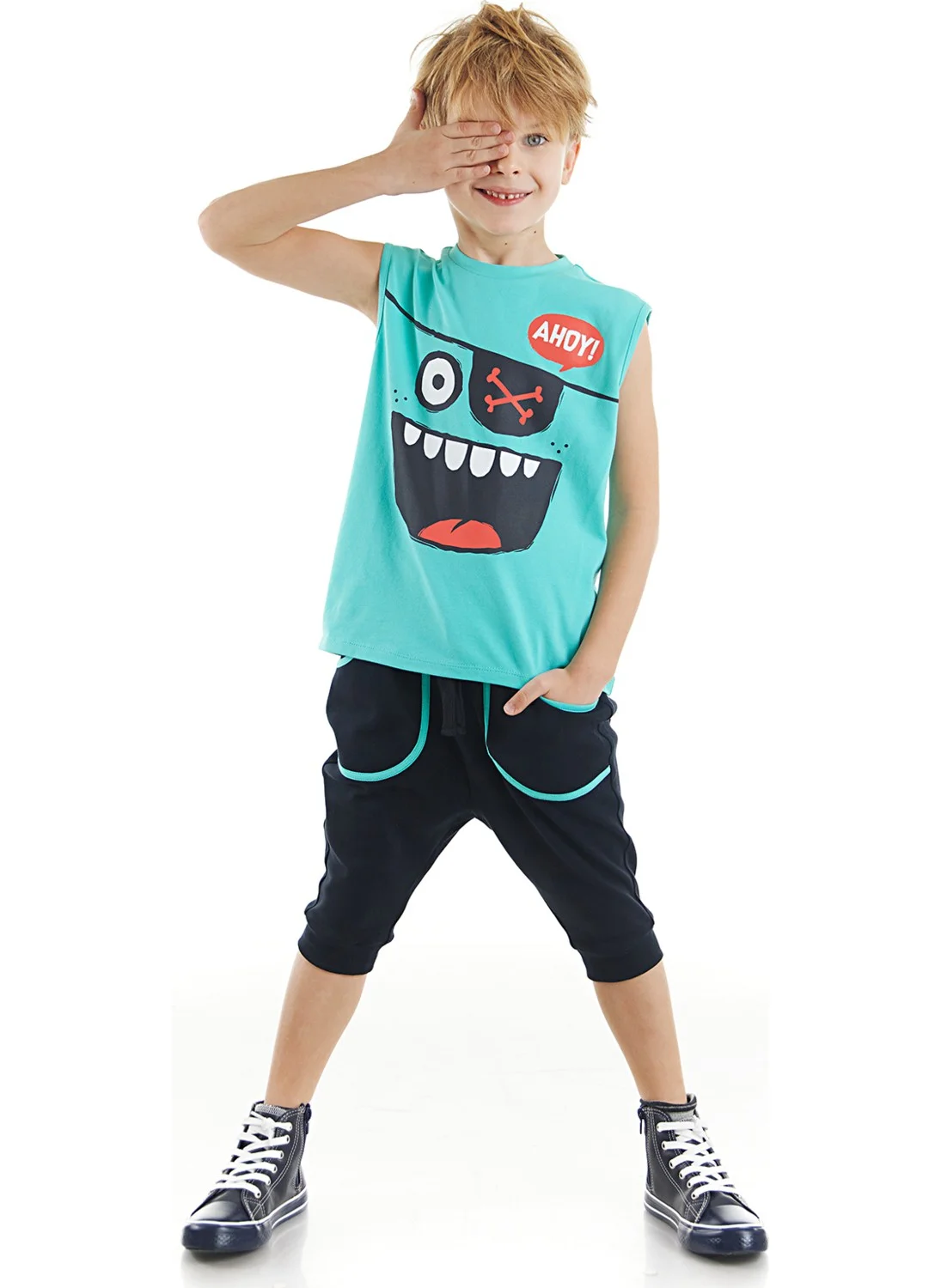 دينوكيدس Ahoy Boy T-shirt Capri Shorts Set