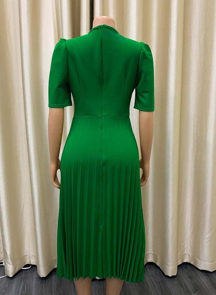 Loquat Short Sleeve Pressed Pleated Solid Color Dress Green  - Image 2