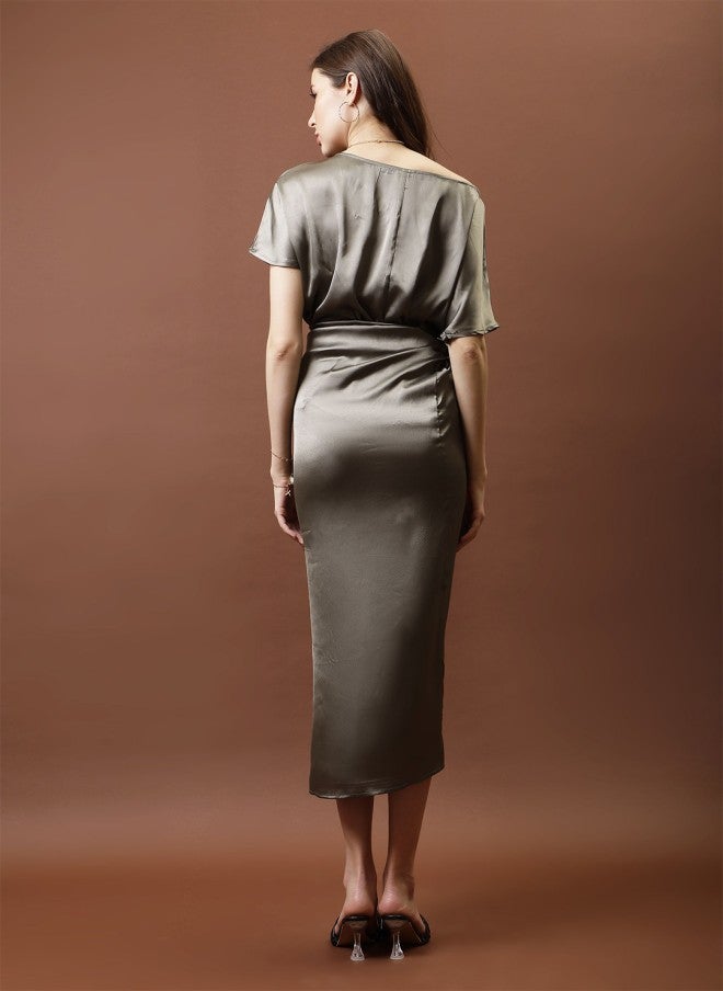 Athena بلوزة ساتان عالية منخفضة للنساء - Image 4