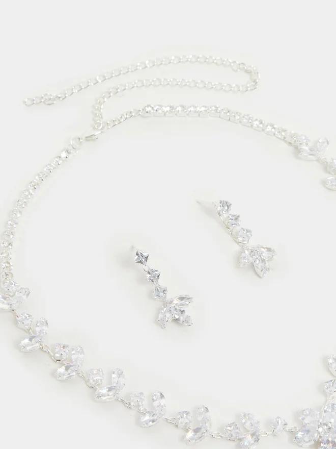 Styli Styli Embellished Necklace and Earrings Jewelry Set