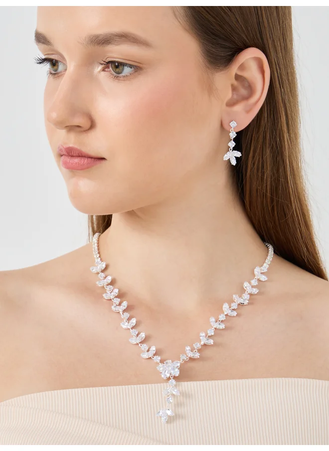 Styli Styli Embellished Necklace and Earrings Jewelry Set