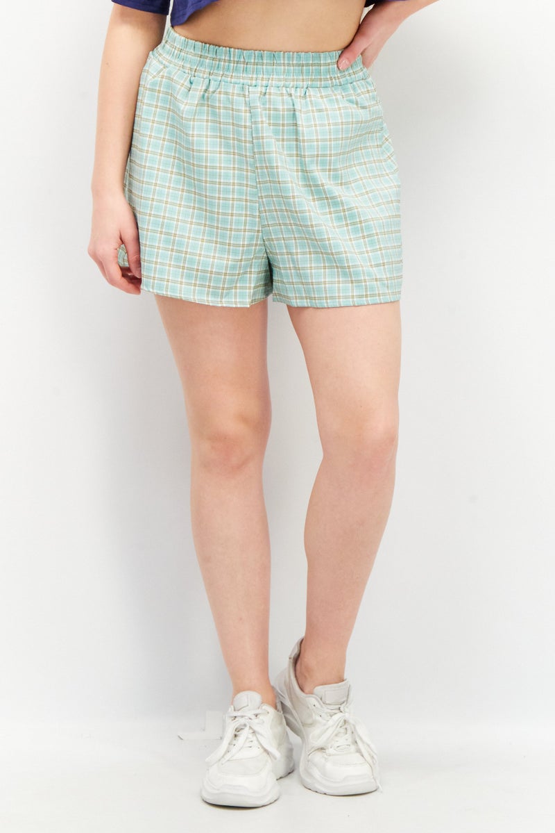 Fashion Union Women Checkered Boxy Shorts, Green - Image 1