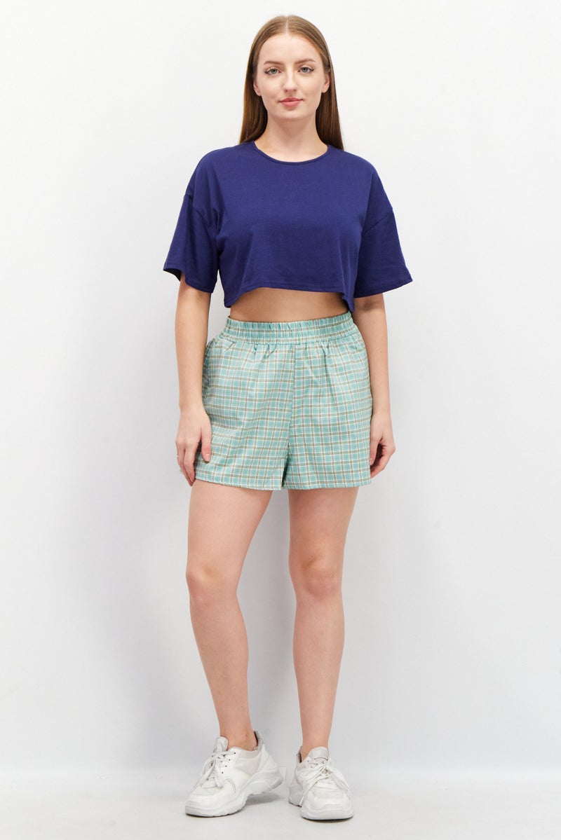 Fashion Union Women Checkered Boxy Shorts, Green - Image 4
