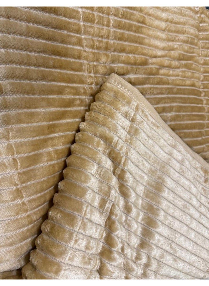  تي  جي  إتش بطانية فانيلا مخططة، بطانية فاخرة، ناعمة للغاية، بحجم كينغ (220x240 سم) للسرير والأرائك، دافئة ومريحة بشكل فاخر. - Image 3