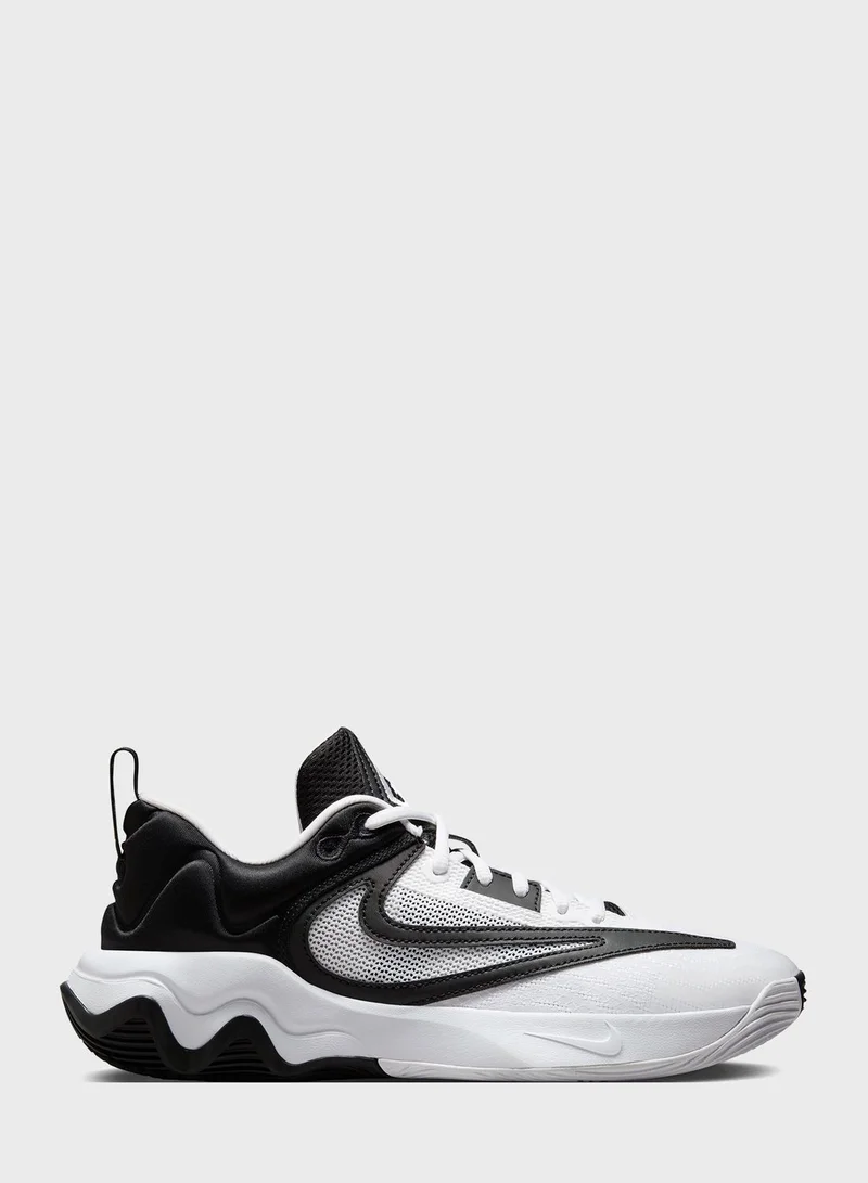 Nike Giannis Immortality 3