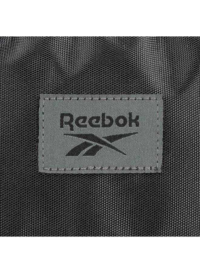 ريبوك حقيبة ظهر مدرسية بطبعة شعار مع أحزمة قابلة للتعديل وإغلاق بسحاب - Image 5