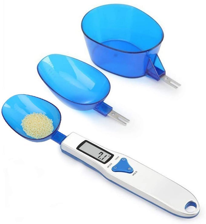 GRAMS DIGITAL KITCHEN MEASURING SPOONTHREE DIFFERENT SPECIFICATIONS FOOD SCALE SPOON WITH SCALE DESIGN WEIGHT FROM 01 GRAMS TO 500 GRAMS SUPPORT UNIT GOZGNCT WITH 2 AAA BATTERIES