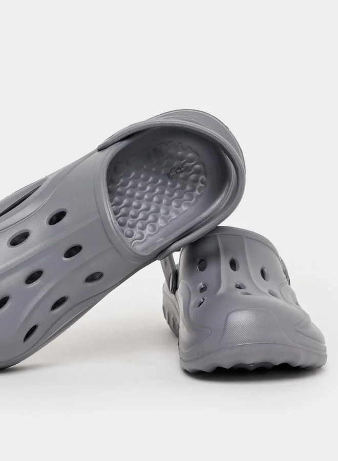 Styli Styli Cut-Out Detail Slip On Clogs