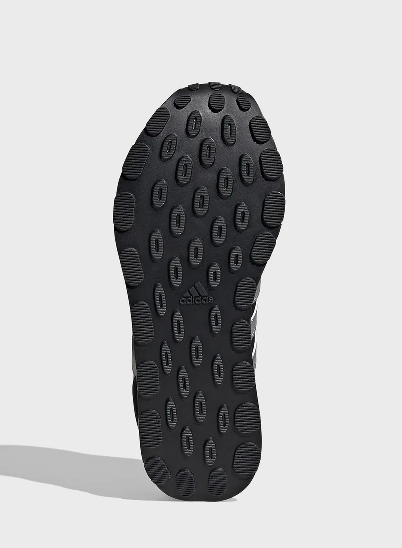 adidas حذاء رن 60 اس 3.0