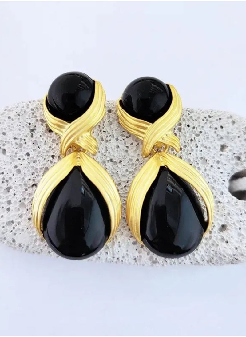 Dangle Charms Trendy And Elegant Earrings For Women  - Image 4
