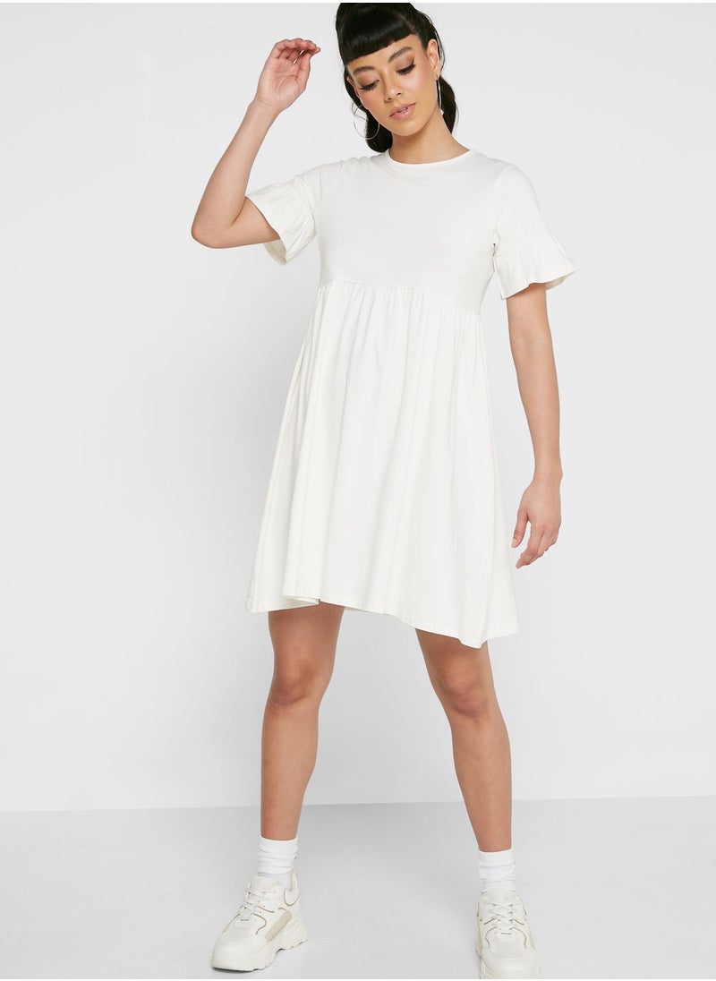 boohoo Ruffle Detail Pleated Dress  - Image 4