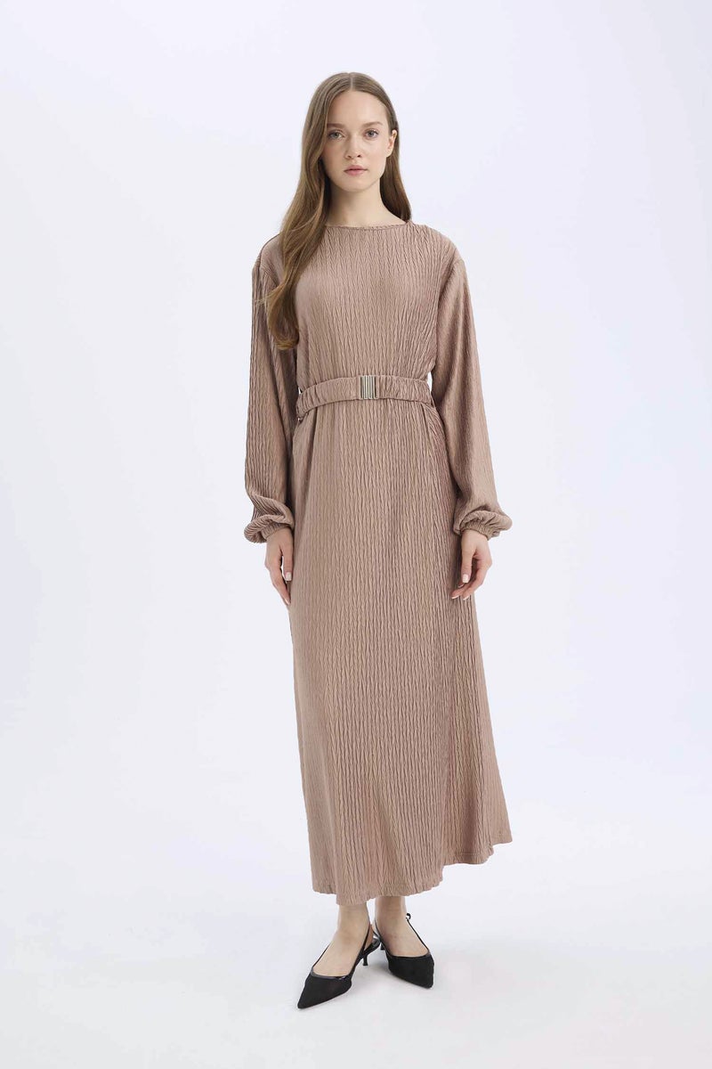 DeFacto Woman Regular Fit Pleat Dress - Image 1
