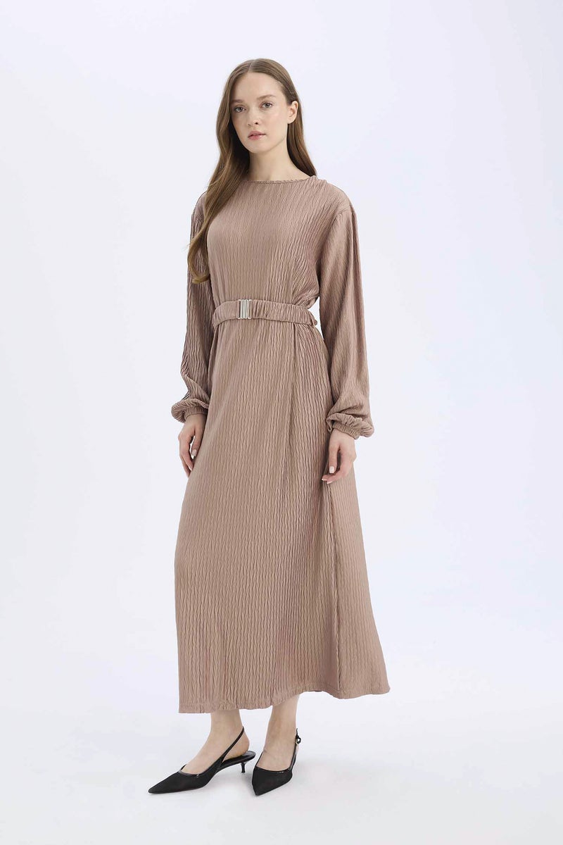 DeFacto Woman Regular Fit Pleat Dress - Image 3