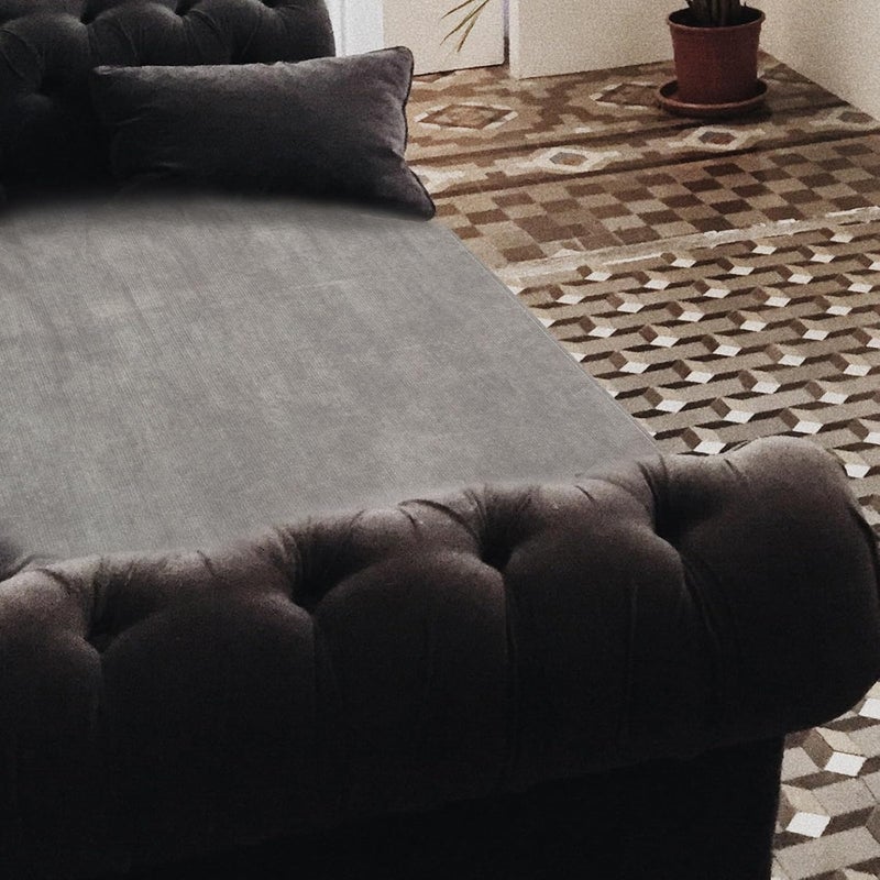 غطاء واقي مقاوم للماء للأريكة، مقاس 70x120 سم، غير لاصق، مضاد للخدوش، مناسب للحيوانات الأليفة، قابل لإعادة الاستخدام، بتصميم عصري وبسيط، لأغطية الأثاث في جميع الفصول، باللون الرمادي. - Image 4